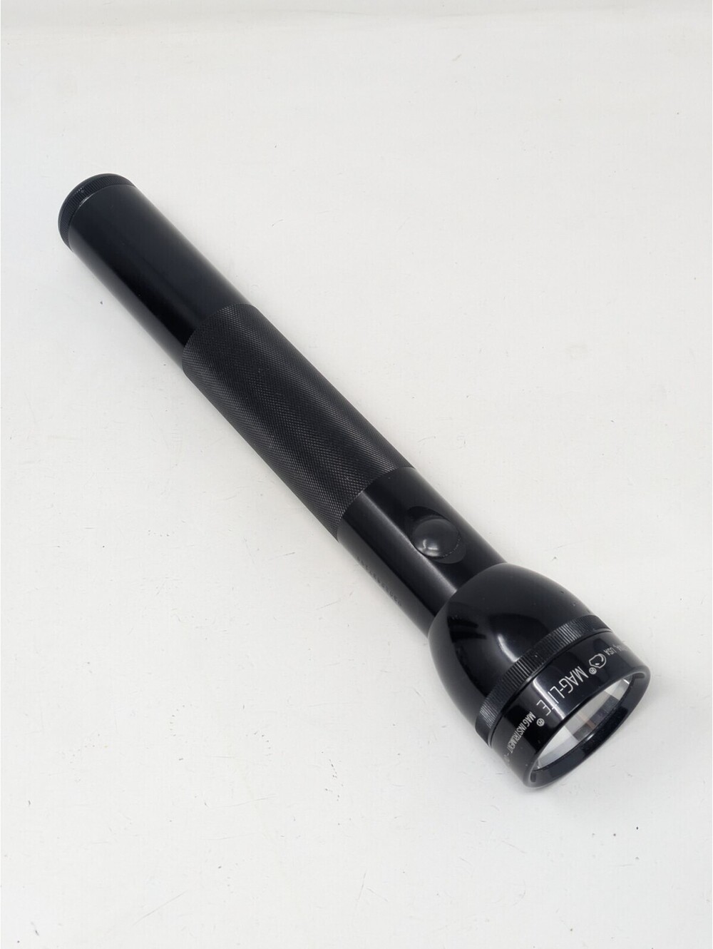Mag-Lite Flashlight 3 D Cell Black Mag Light 12 Inches Tested & Works
